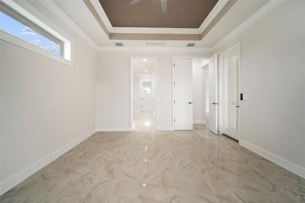 For Sale: $974,900 (4 beds, 2 baths, 3056 Square Feet)