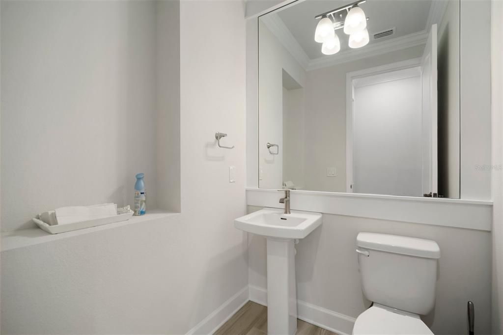 For Sale: $974,900 (4 beds, 2 baths, 3056 Square Feet)