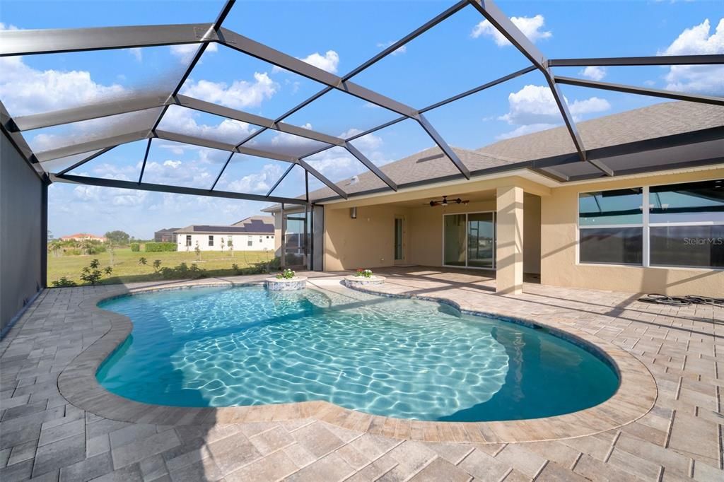 For Sale: $974,900 (4 beds, 2 baths, 3056 Square Feet)