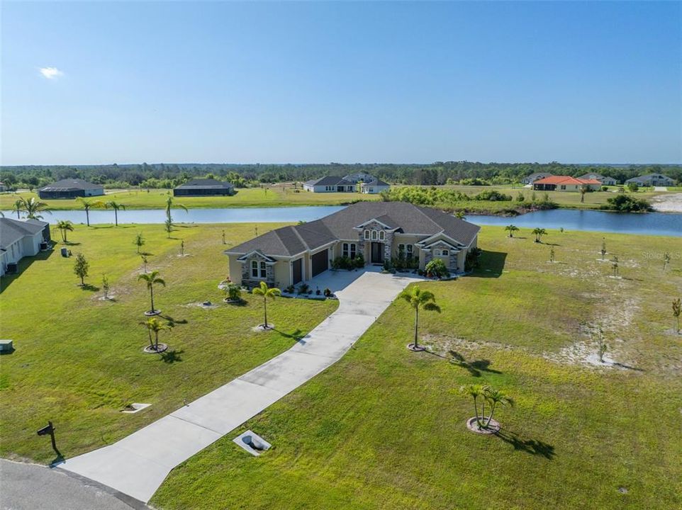 For Sale: $974,900 (4 beds, 2 baths, 3056 Square Feet)