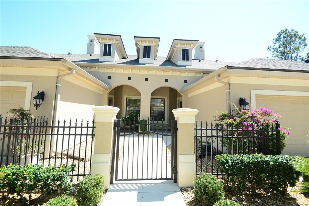 出租: $2,500 (2 贝兹, 2 浴室, 2115 平方英尺)