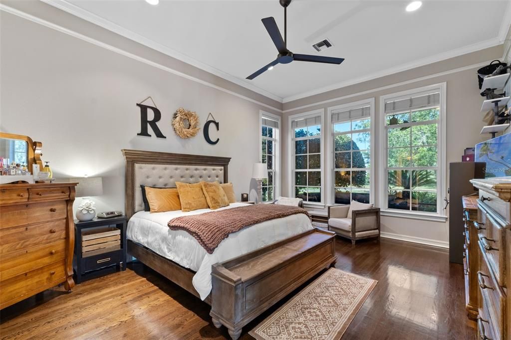 For Sale: $2,100,000 (4 beds, 4 baths, 4100 Square Feet)