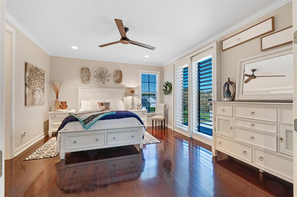 For Sale: $2,100,000 (4 beds, 4 baths, 4100 Square Feet)