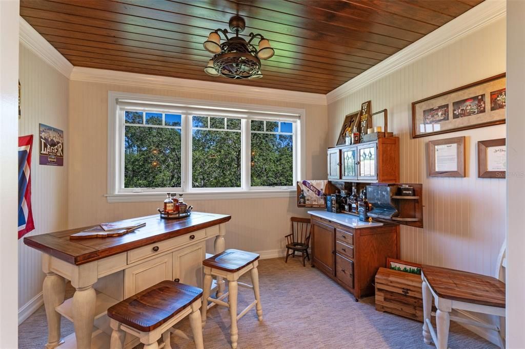 For Sale: $2,100,000 (4 beds, 4 baths, 4100 Square Feet)