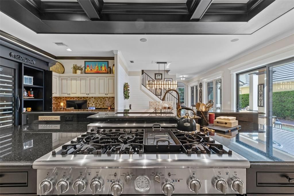 For Sale: $2,100,000 (4 beds, 4 baths, 4100 Square Feet)