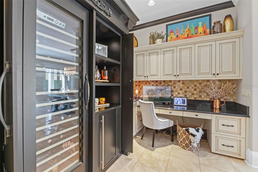 For Sale: $2,100,000 (4 beds, 4 baths, 4100 Square Feet)