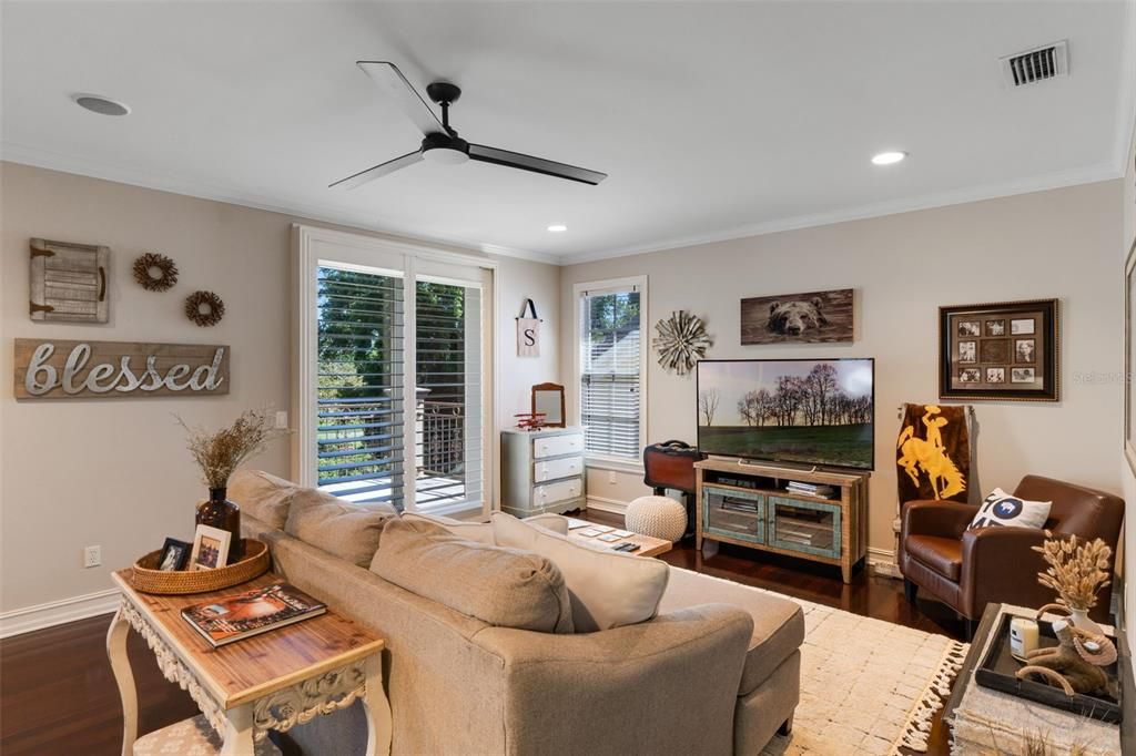 For Sale: $2,100,000 (4 beds, 4 baths, 4100 Square Feet)