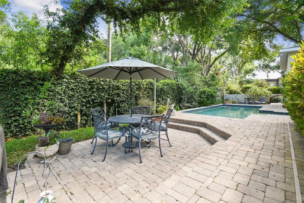 For Sale: $1,419,000 (5 beds, 4 baths, 4566 Square Feet)