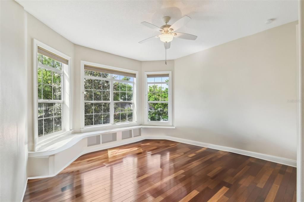 For Sale: $1,419,000 (5 beds, 4 baths, 4566 Square Feet)