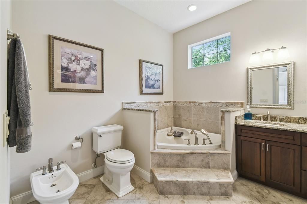 For Sale: $1,419,000 (5 beds, 4 baths, 4566 Square Feet)