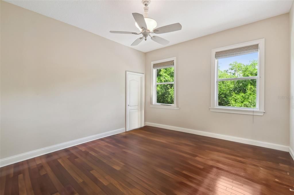 For Sale: $1,419,000 (5 beds, 4 baths, 4566 Square Feet)