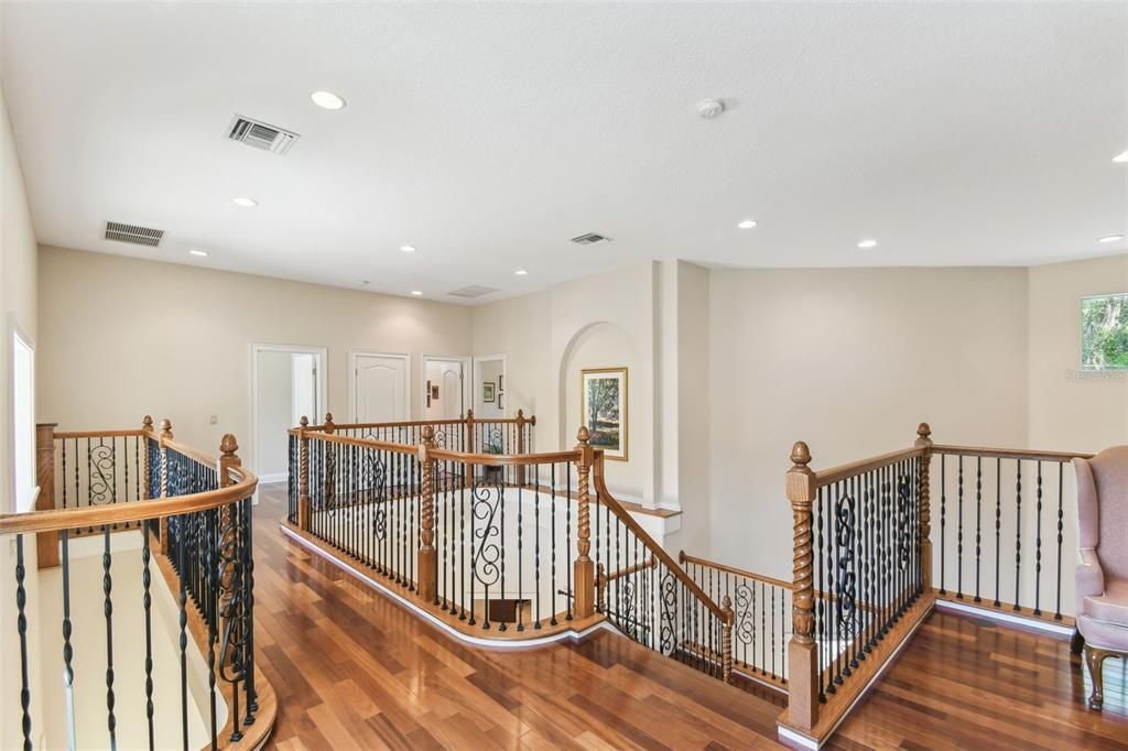 For Sale: $1,419,000 (5 beds, 4 baths, 4566 Square Feet)