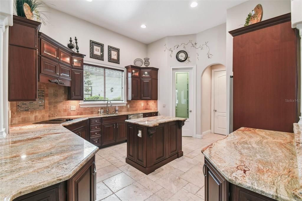 For Sale: $1,419,000 (5 beds, 4 baths, 4566 Square Feet)