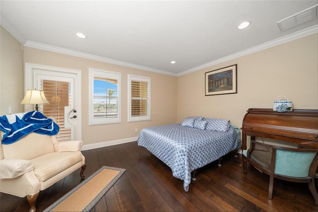 For Sale: $2,599,000 (4 beds, 5 baths, 5856 Square Feet)