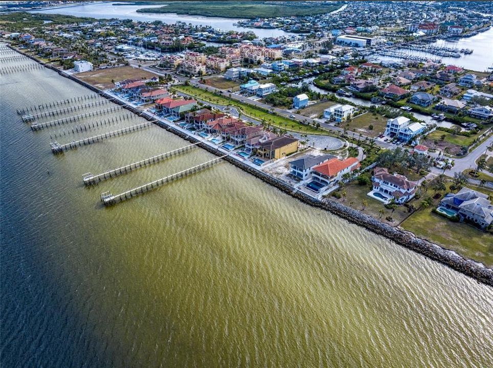 For Sale: $2,599,000 (4 beds, 5 baths, 5856 Square Feet)