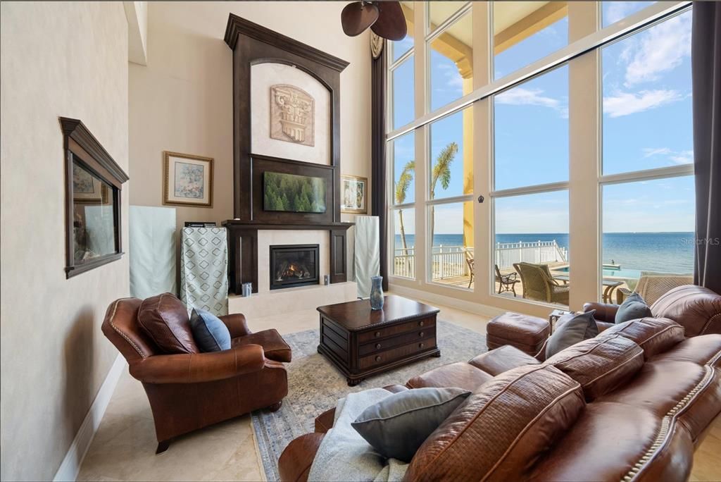 For Sale: $2,599,000 (4 beds, 5 baths, 5856 Square Feet)