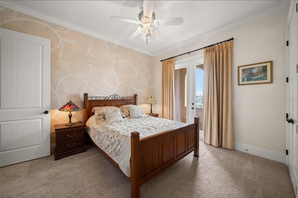 For Sale: $2,599,000 (4 beds, 5 baths, 5856 Square Feet)