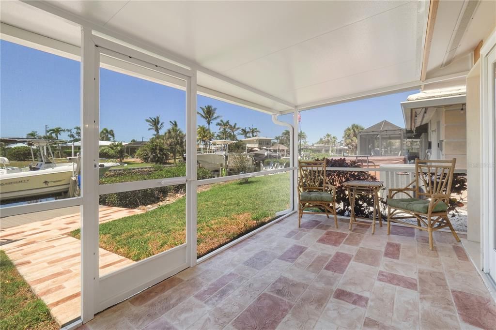 En Venta: $550,000 (2 camas, 2 baños, 1404 Pies cuadrados)