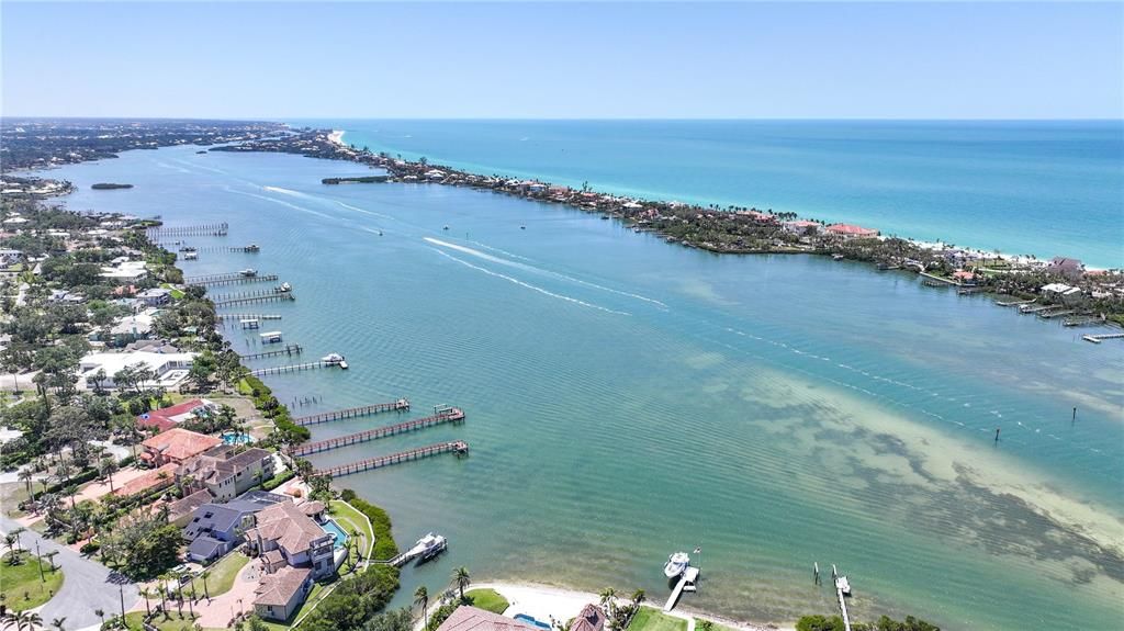 En Venta: $550,000 (2 camas, 2 baños, 1404 Pies cuadrados)