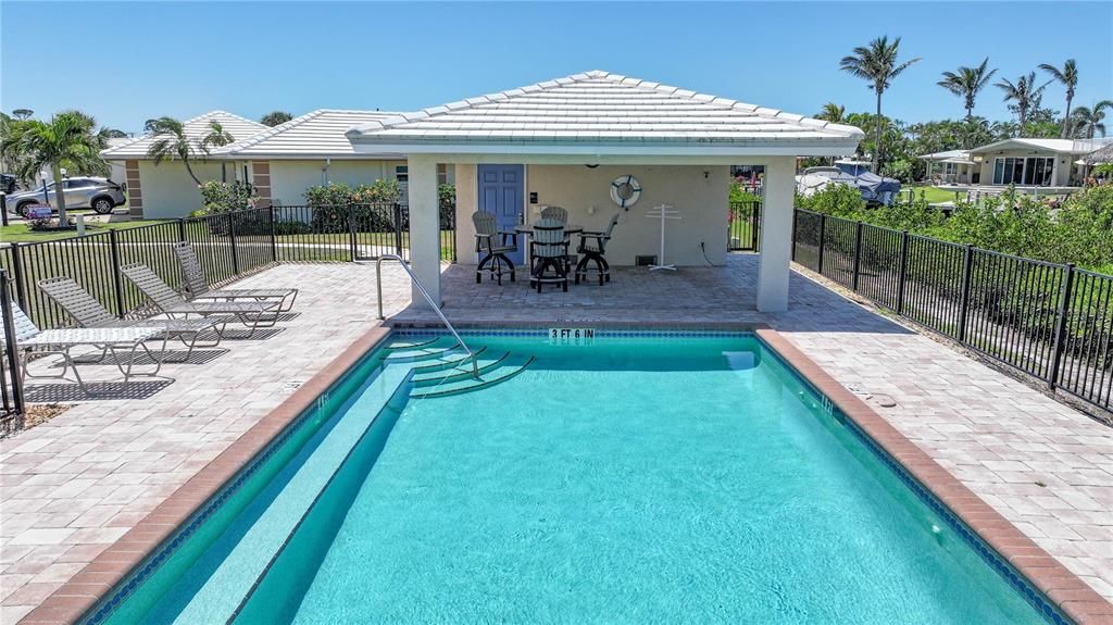 En Venta: $550,000 (2 camas, 2 baños, 1404 Pies cuadrados)