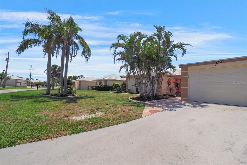 En Venta: $550,000 (2 camas, 2 baños, 1404 Pies cuadrados)