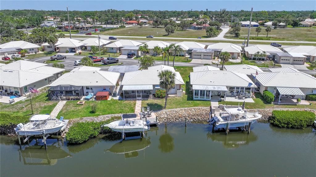 En Venta: $550,000 (2 camas, 2 baños, 1404 Pies cuadrados)