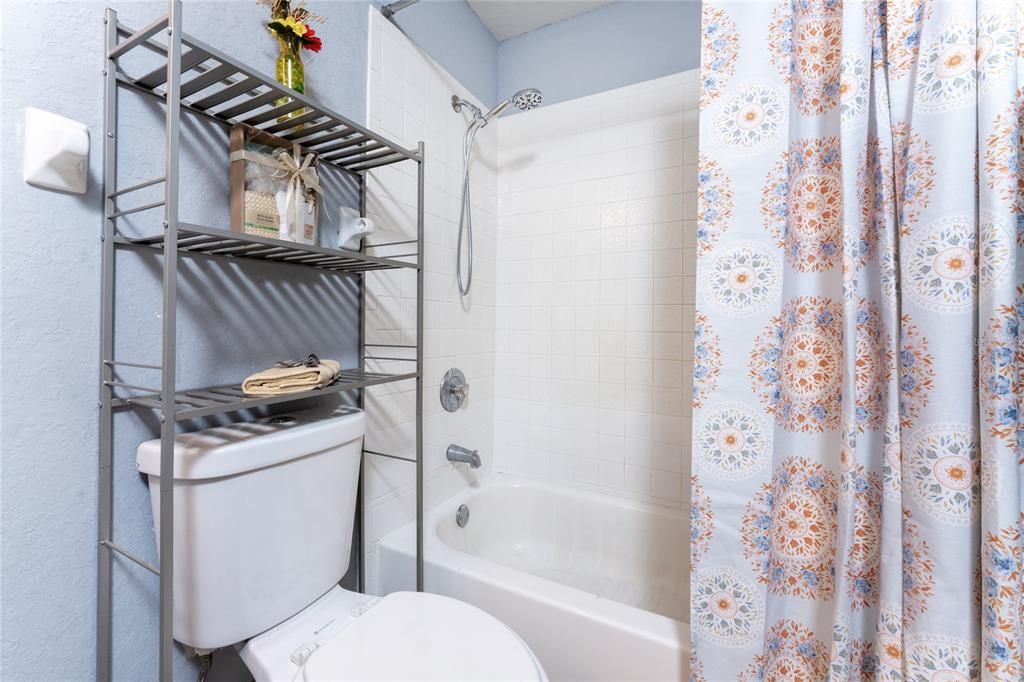 En Venta: $200,000 (3 camas, 2 baños, 1044 Pies cuadrados)