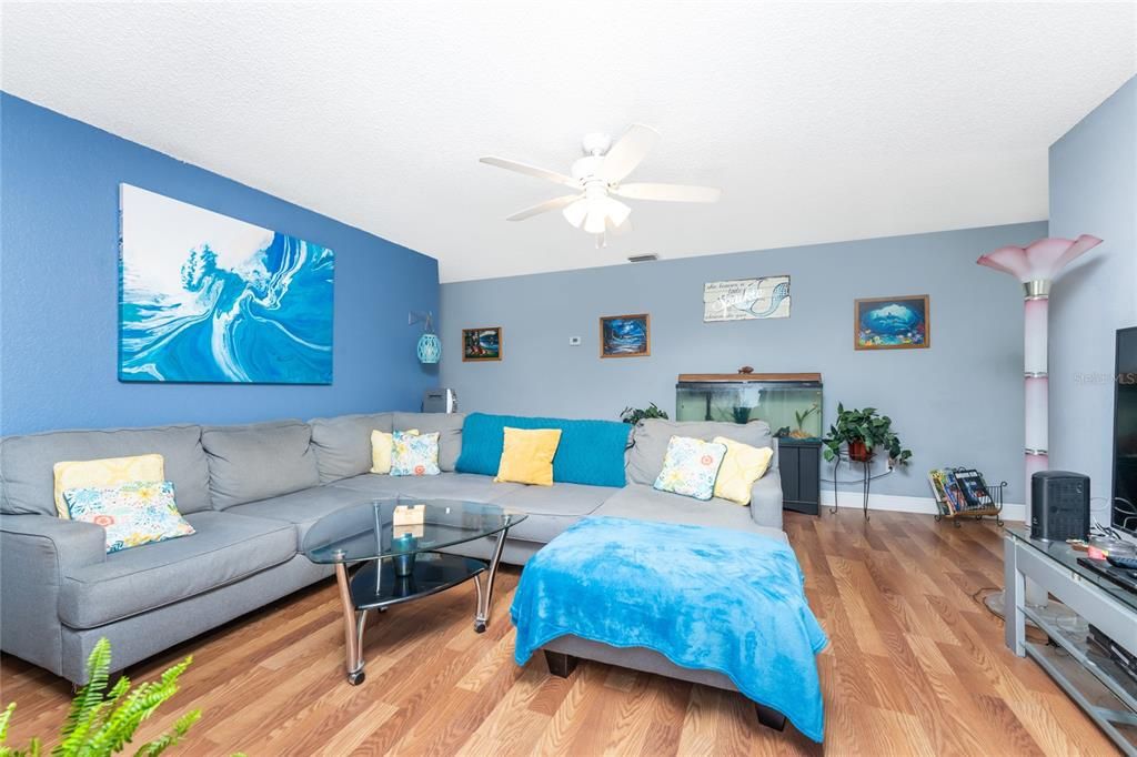 En Venta: $200,000 (3 camas, 2 baños, 1044 Pies cuadrados)