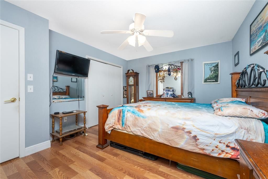 En Venta: $200,000 (3 camas, 2 baños, 1044 Pies cuadrados)