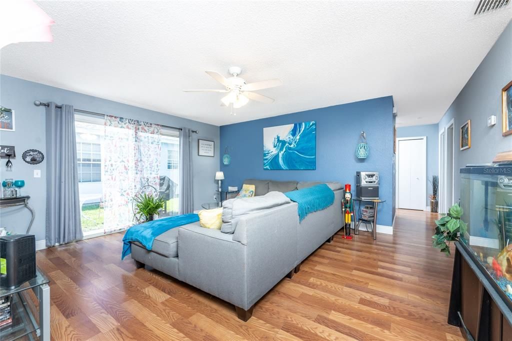 En Venta: $200,000 (3 camas, 2 baños, 1044 Pies cuadrados)