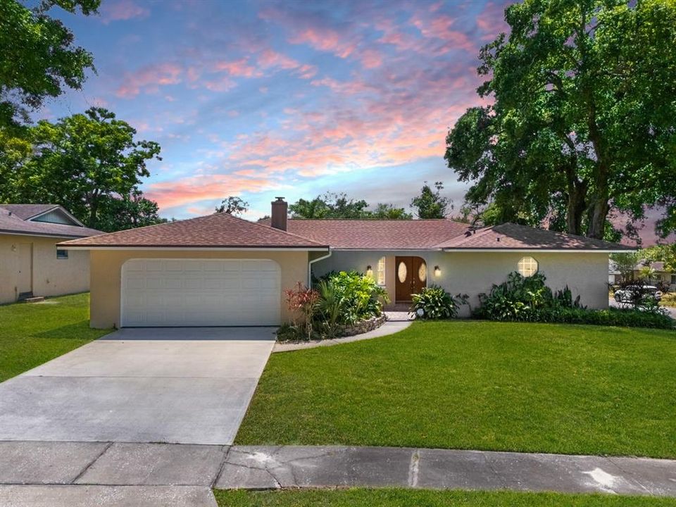 Recently Sold: $410,000 (3 beds, 2 baths, 1709 Square Feet)