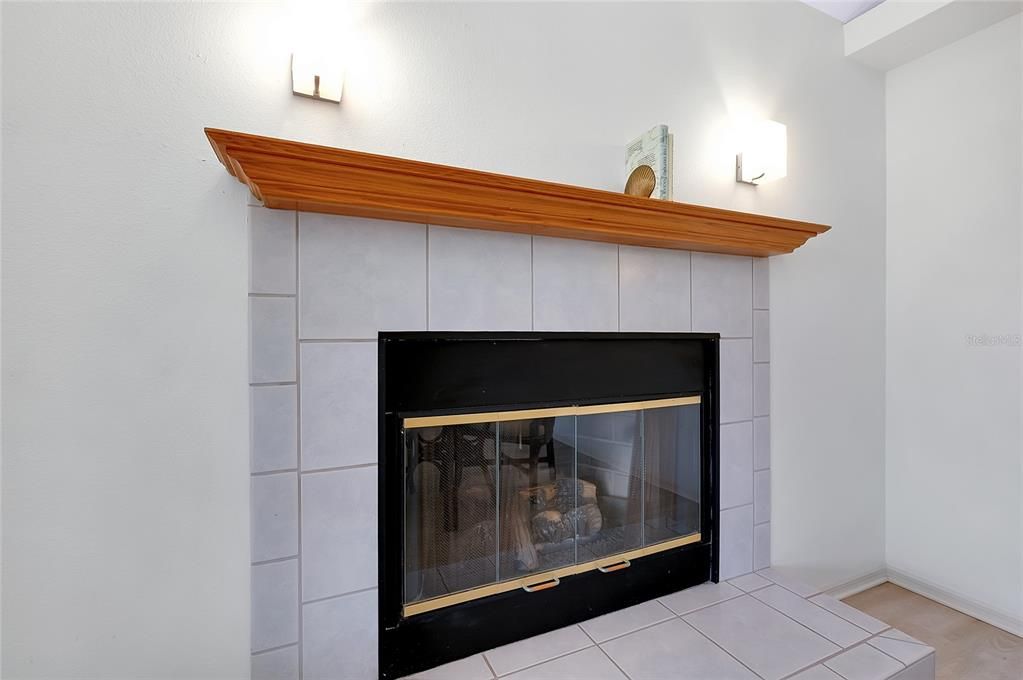 Active With Contract: $749,000 (2 beds, 2 baths, 1942 Square Feet)