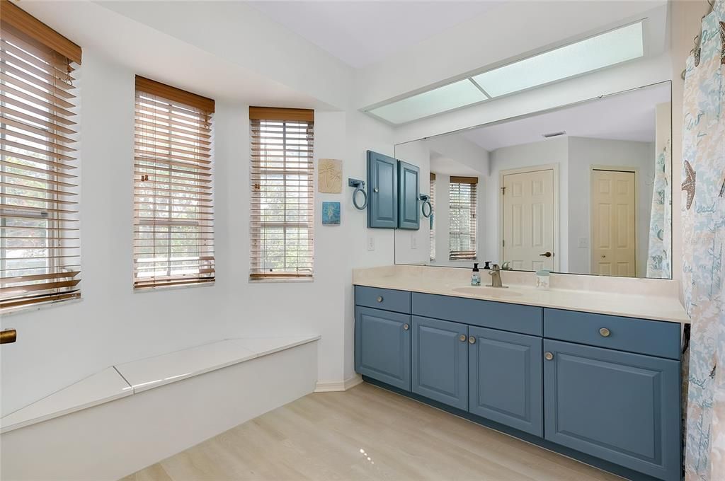 Active With Contract: $749,000 (2 beds, 2 baths, 1942 Square Feet)