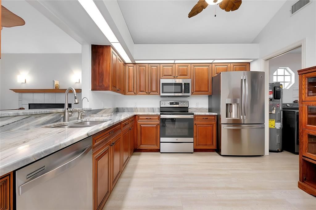 Active With Contract: $749,000 (2 beds, 2 baths, 1942 Square Feet)