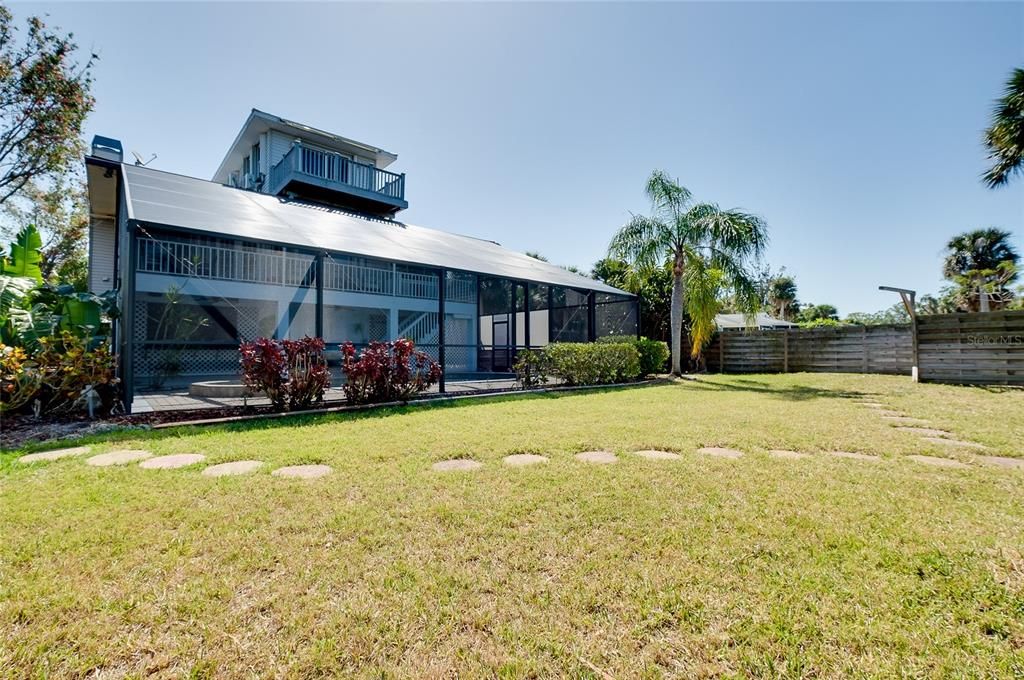 Active With Contract: $749,000 (2 beds, 2 baths, 1942 Square Feet)