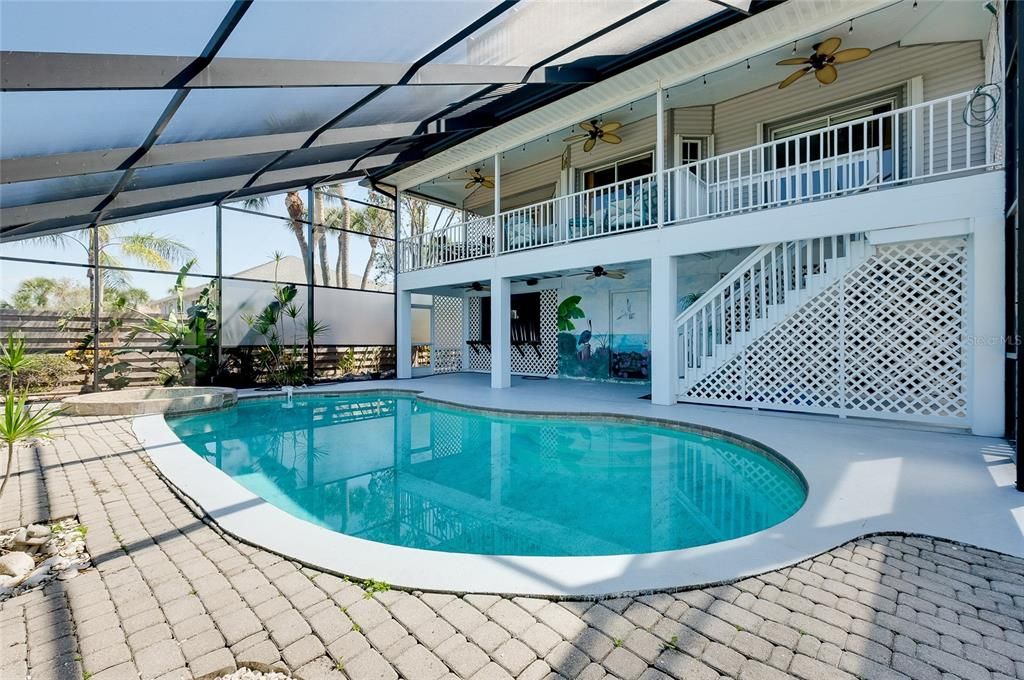 Active With Contract: $749,000 (2 beds, 2 baths, 1942 Square Feet)