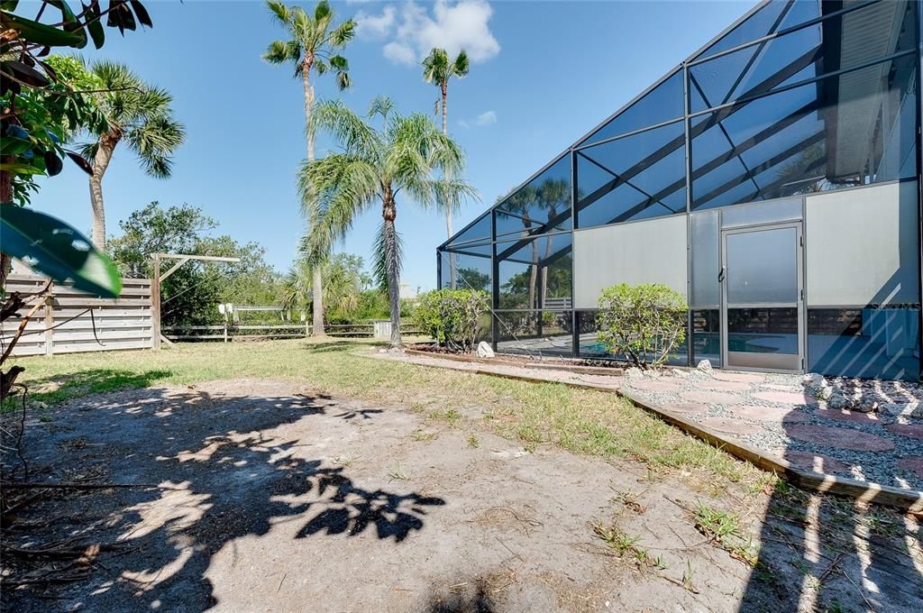 Active With Contract: $749,000 (2 beds, 2 baths, 1942 Square Feet)