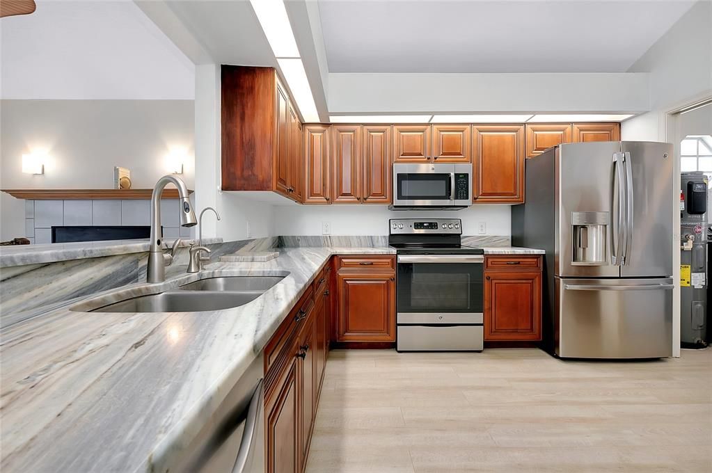 Active With Contract: $749,000 (2 beds, 2 baths, 1942 Square Feet)