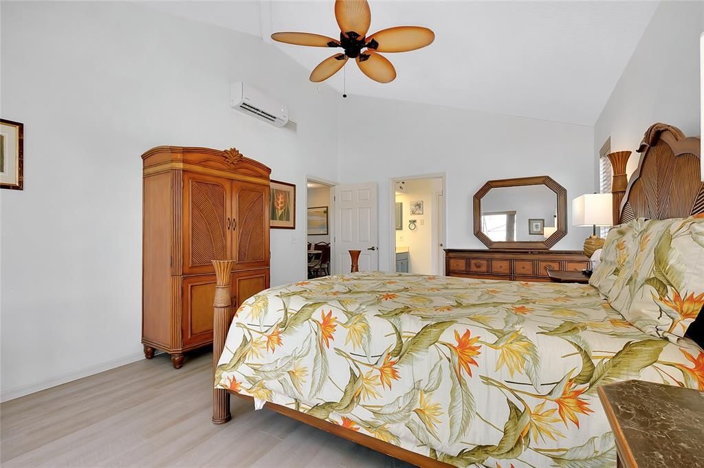 Active With Contract: $749,000 (2 beds, 2 baths, 1942 Square Feet)