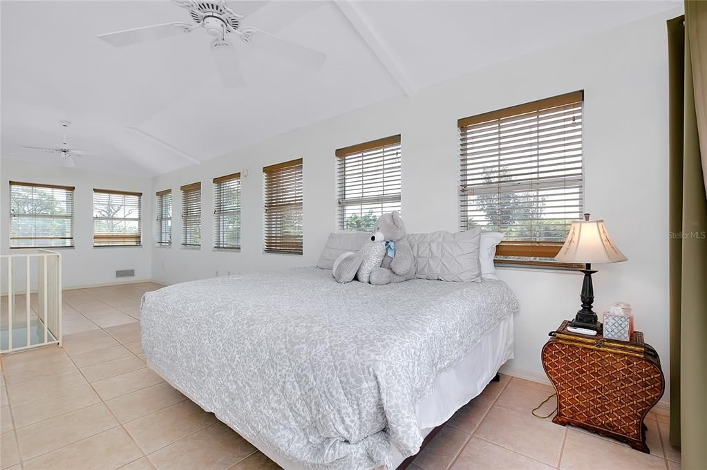 Active With Contract: $749,000 (2 beds, 2 baths, 1942 Square Feet)