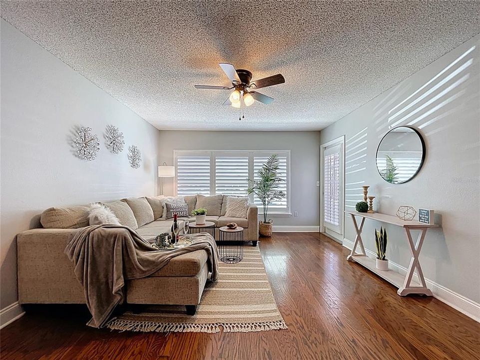 For Sale: $509,000 (3 beds, 2 baths, 1410 Square Feet)