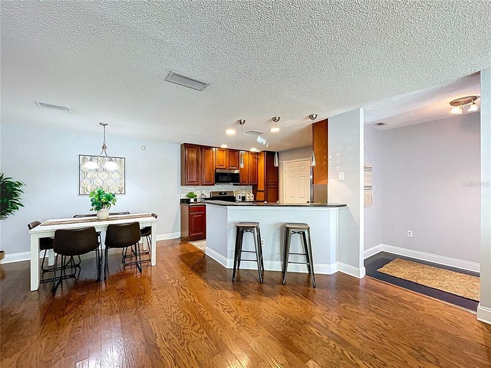 For Sale: $509,000 (3 beds, 2 baths, 1410 Square Feet)