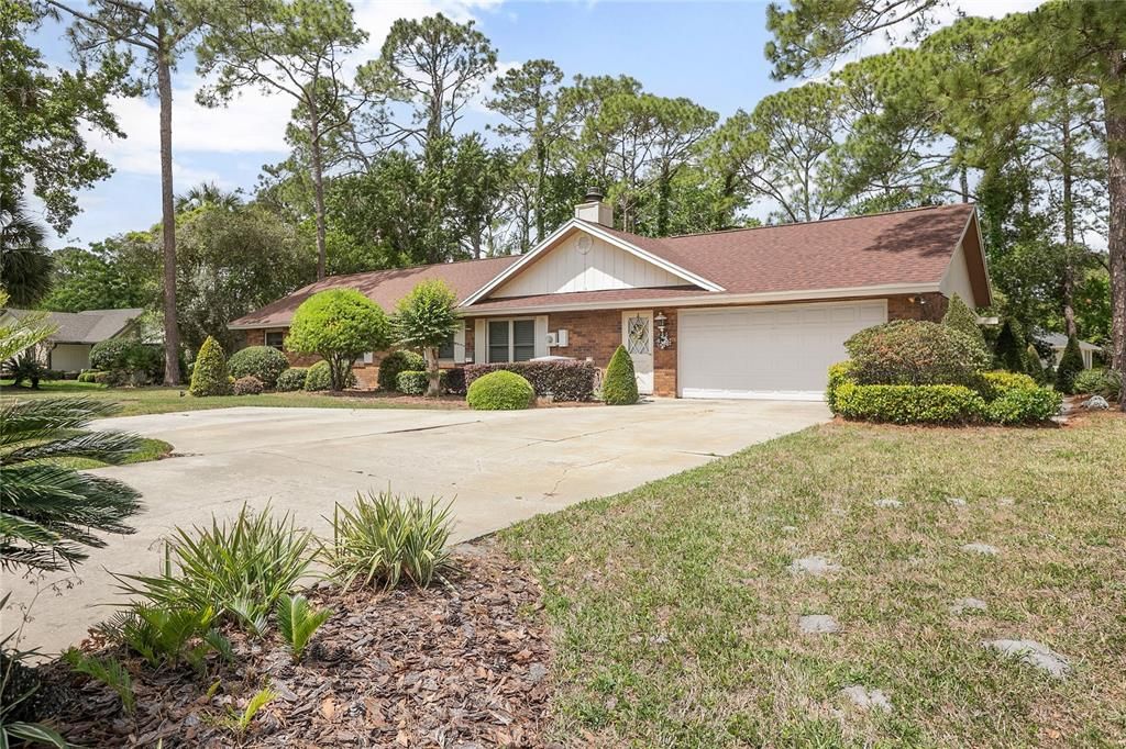 Recently Sold: $625,000 (4 beds, 3 baths, 2524 Square Feet)