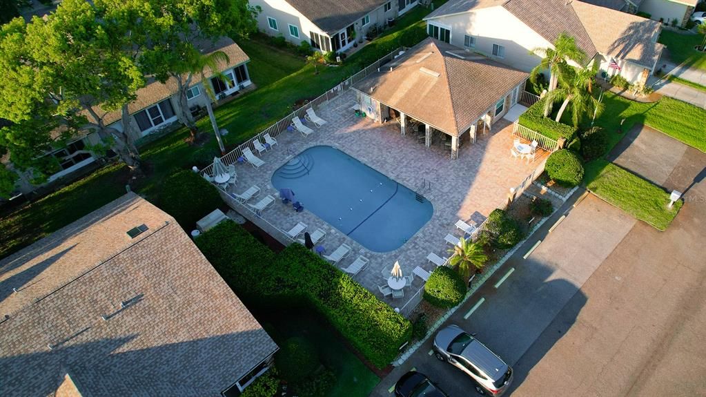 待售: $180,000 (2 贝兹, 2 浴室, 964 平方英尺)