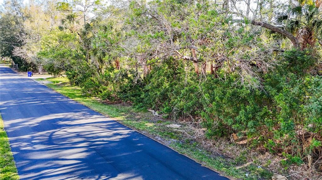 En Venta: $122,000 (3.30 acres)