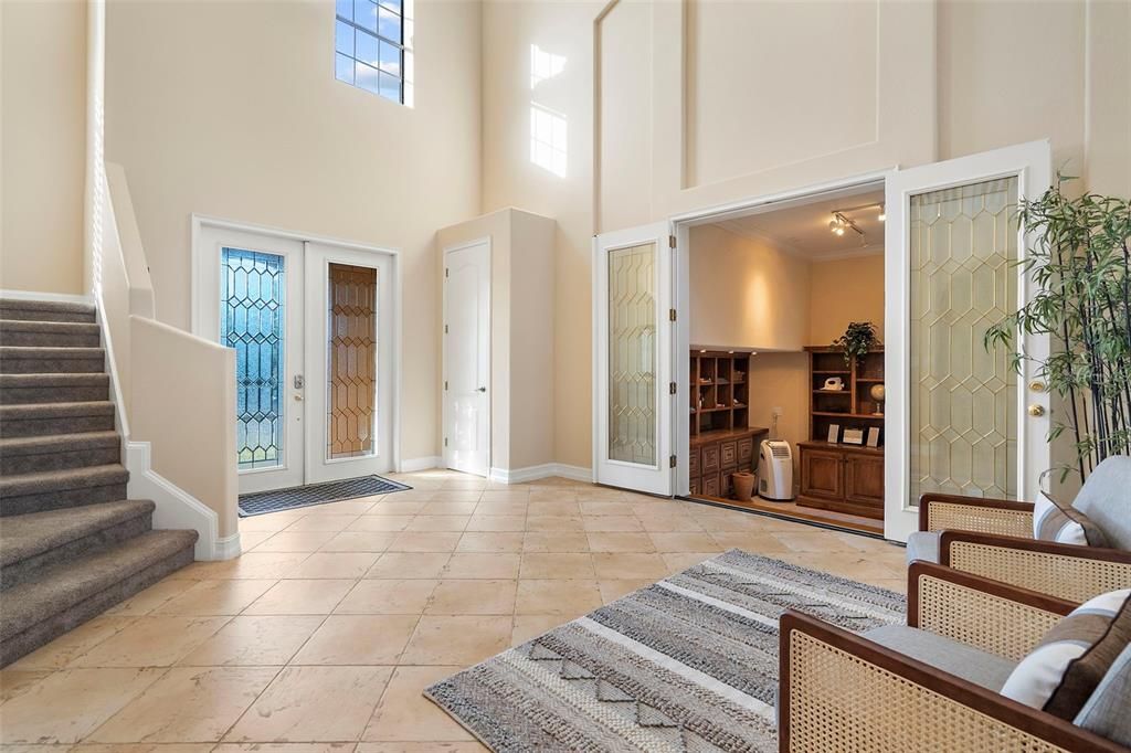 合同活跃: $799,000 (3 贝兹, 2 浴室, 2707 平方英尺)