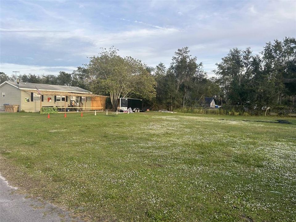 En Venta: $4,300,000 (5.18 acres)