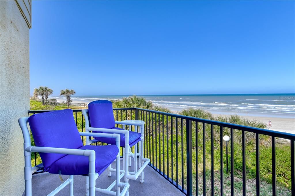 For Sale: $749,900 (2 beds, 2 baths, 1064 Square Feet)