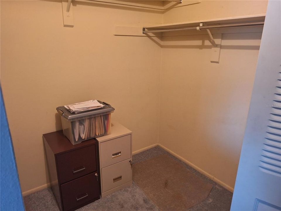 For Sale: $129,900 (2 beds, 2 baths, 1135 Square Feet)