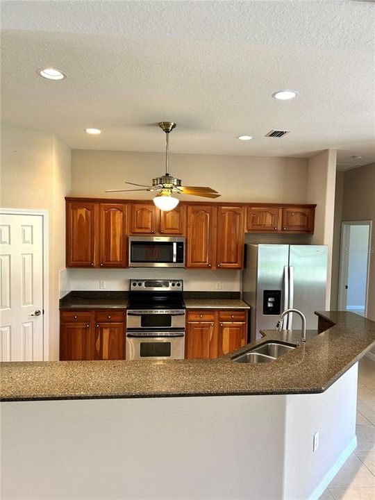 For Sale: $439,500 (3 beds, 2 baths, 1891 Square Feet)